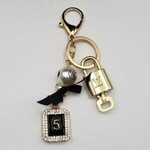 LV Authentic Gold Padlock 🔒 Key Set w/ Unbranded N5 Bottle Keychain Charm